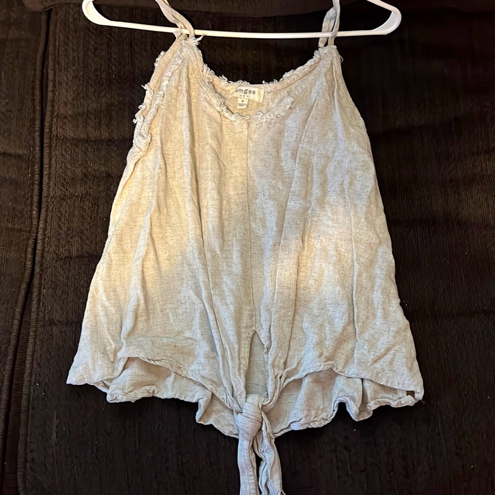 Only been worn once. Wrinkled due to being put in storage. Very comfortable!